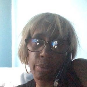 Meet your Posher, Deborah